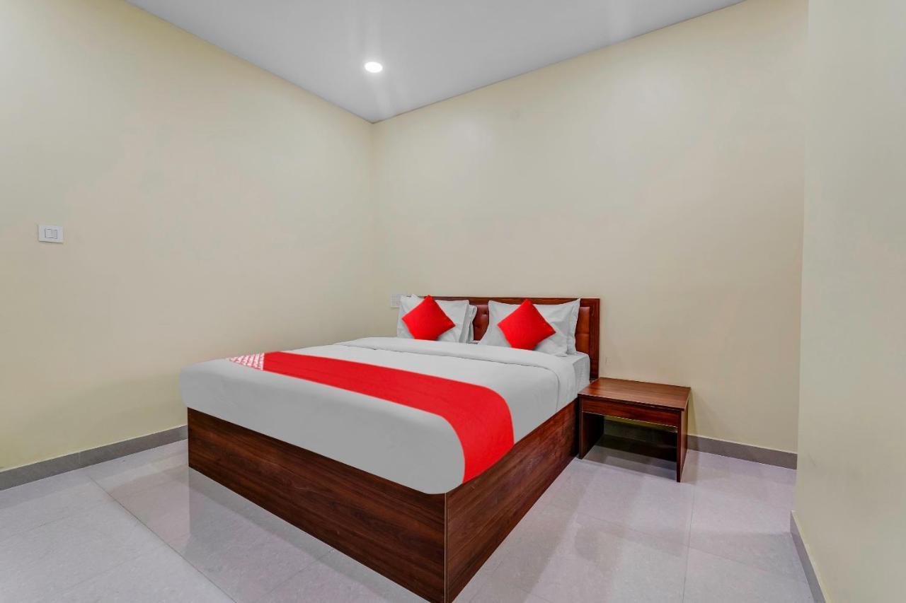 Oyo Flagship Hotel Ayodhya بنغالور المظهر الخارجي الصورة