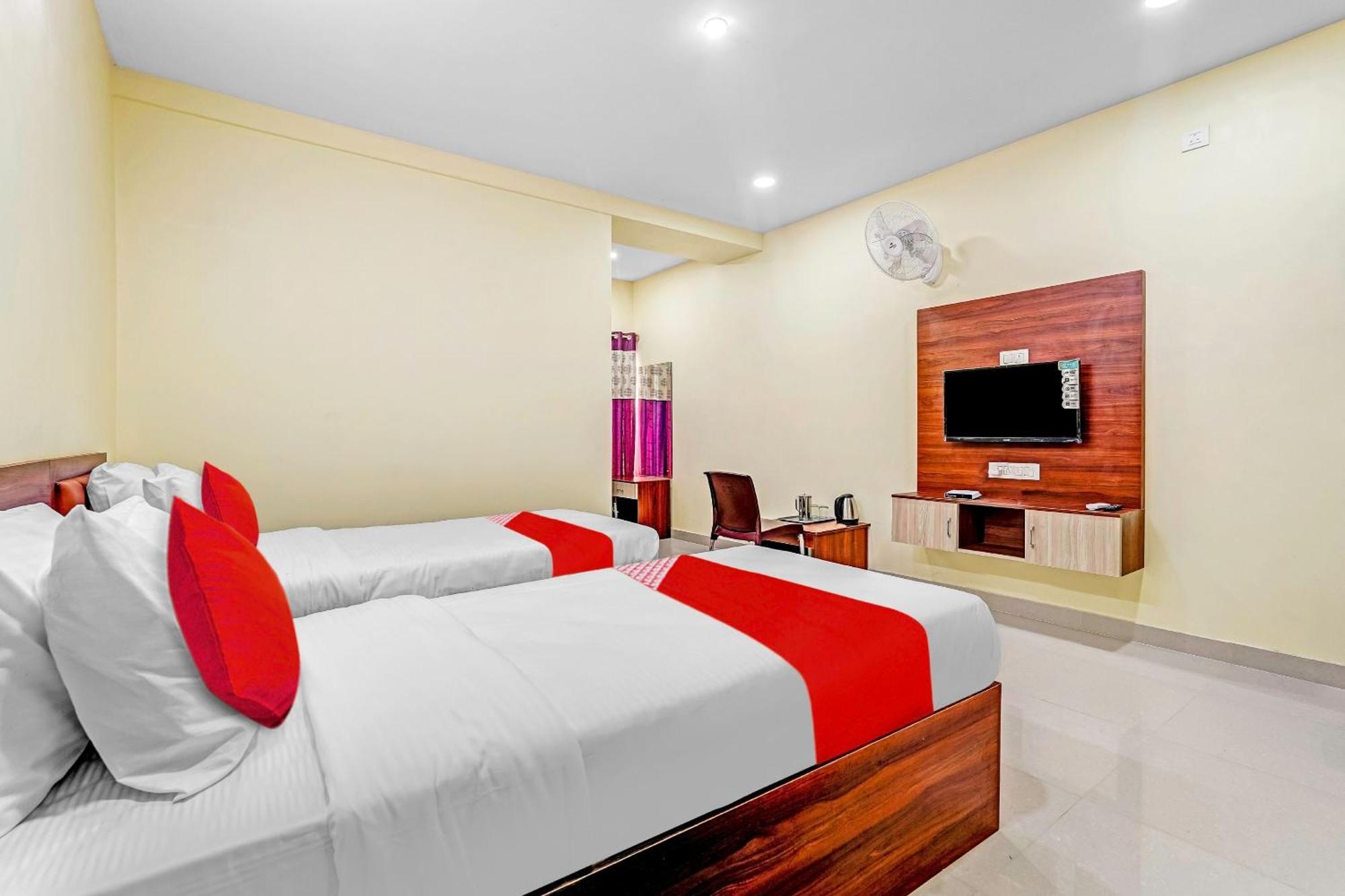 Oyo Flagship Hotel Ayodhya بنغالور المظهر الخارجي الصورة
