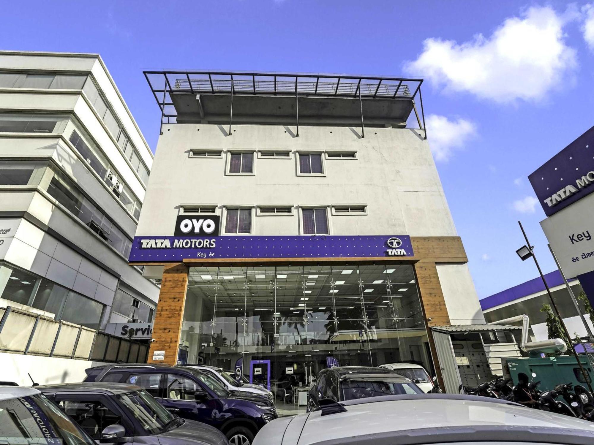 Oyo Flagship Hotel Ayodhya بنغالور المظهر الخارجي الصورة