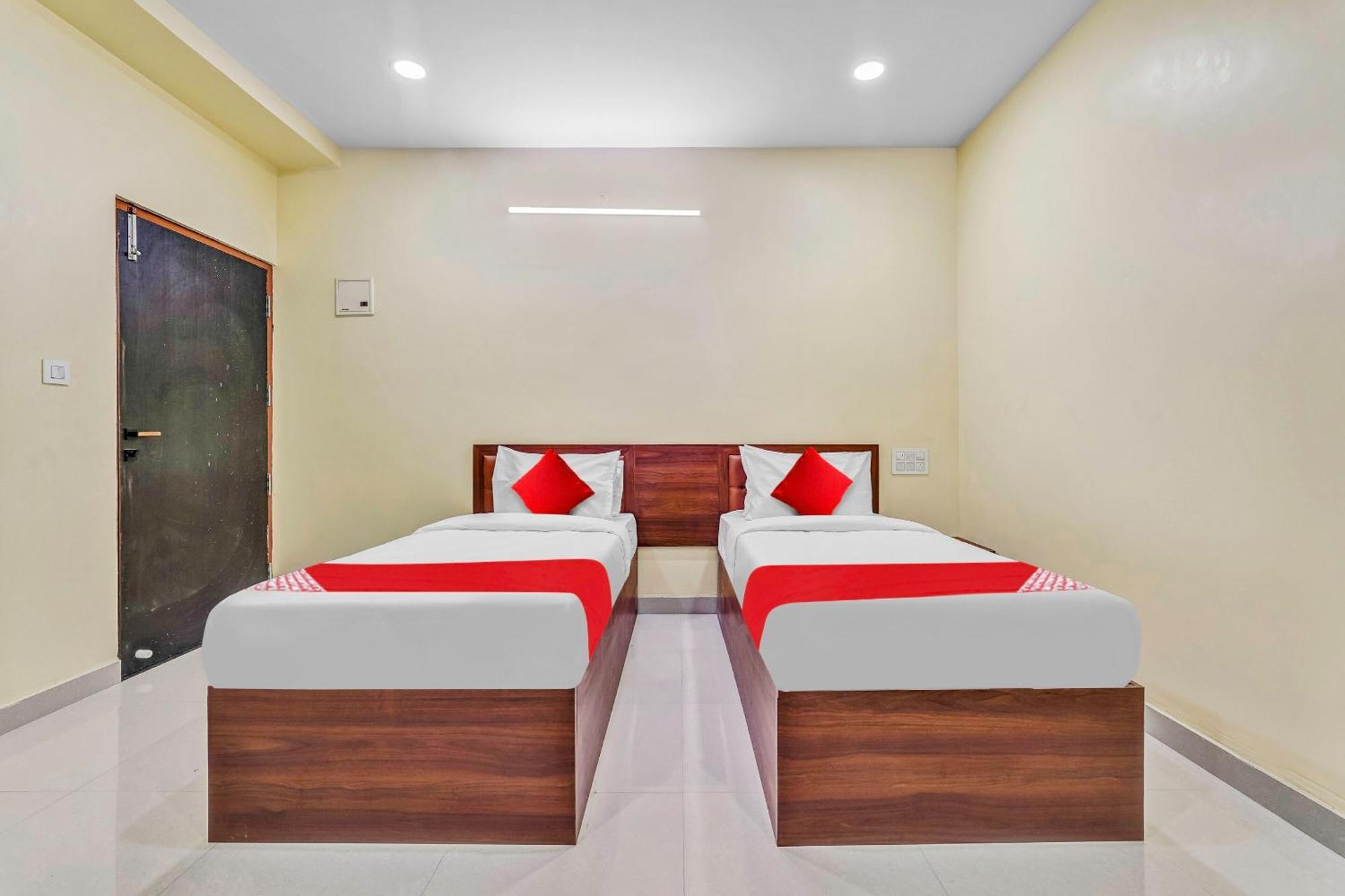 Oyo Flagship Hotel Ayodhya بنغالور المظهر الخارجي الصورة